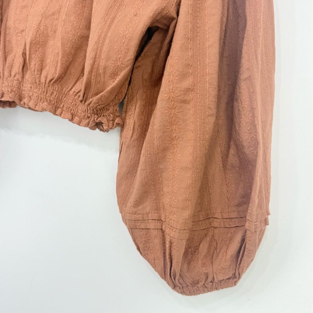 Universal Thread Rust Brown Cropped Puff Sleeve Peasant Blouse NEW - Picture 10 of 13